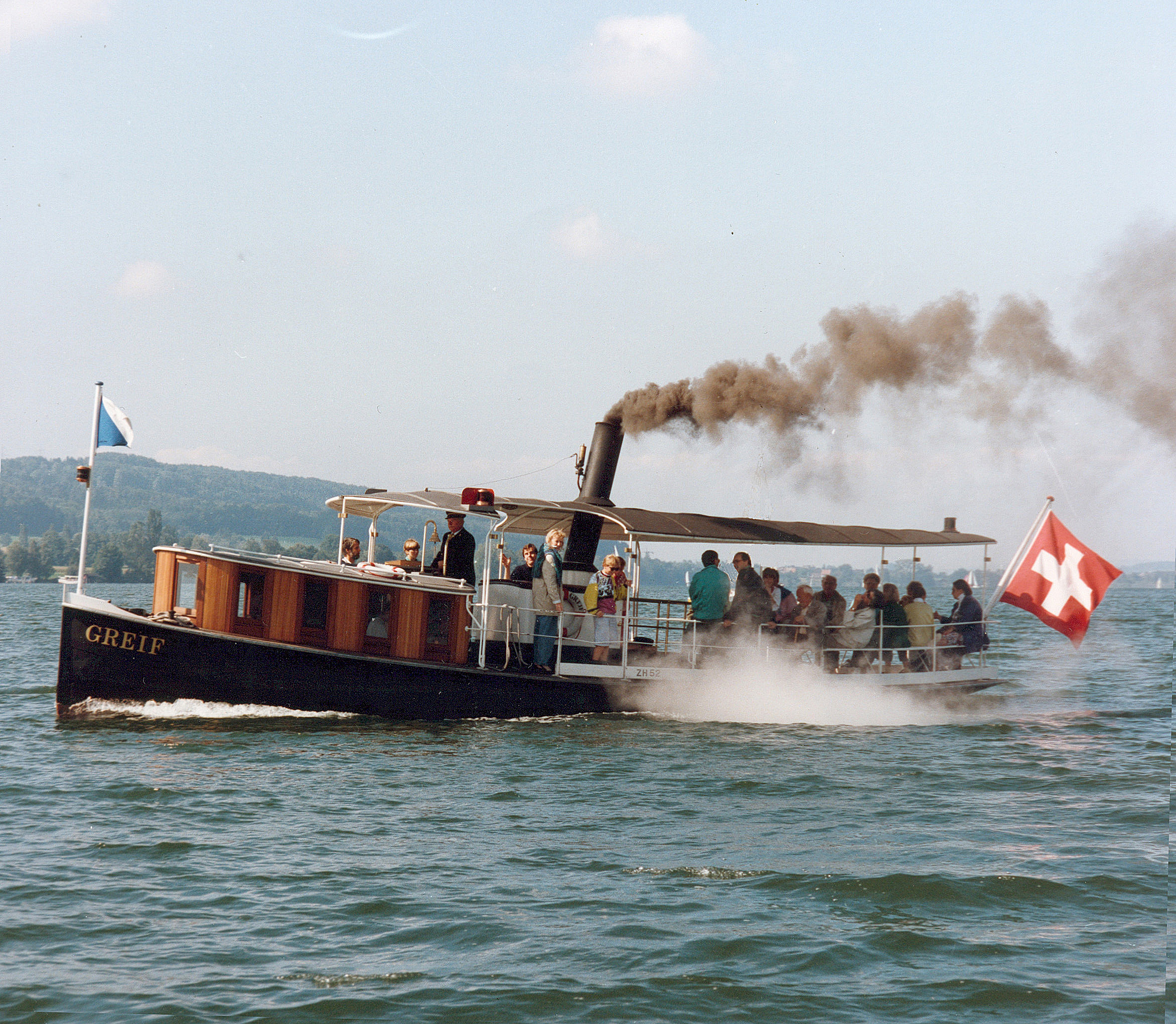 Das Dampfschiff Greif in voller Fahrt. (Peter Surbeck, 2008)